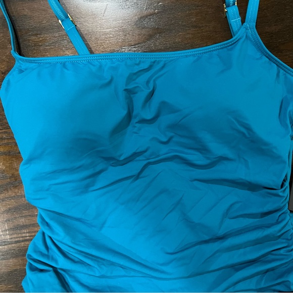 Women’s One Piece Swimsuit NWT - Picture 7 of 11